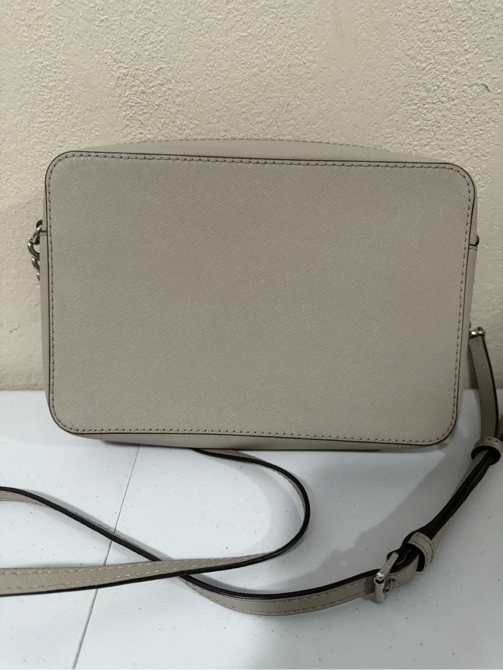 Michael Kors Jet Set Chain Crossbody Light Gray